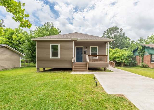 Property at 9205 Shepherd Dr, Beaumont, TX 77707, 2 beds, 2 baths
