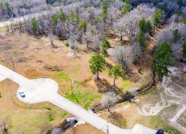 Property at 685 Orion St, Vidor, TX 77662