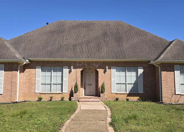 Property at 1470 Sheridan Ln, Beaumont, TX 77706, 4 beds, 2.5 baths