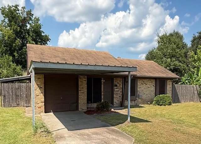 Property at 9050 Shepherd Dr, Beaumont, TX 77705, 3 beds, 2 baths