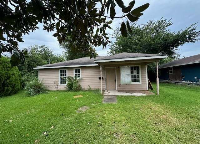 Property at 3541 27th St, Port Arthur, TX 77642, 2 beds, 1 bath