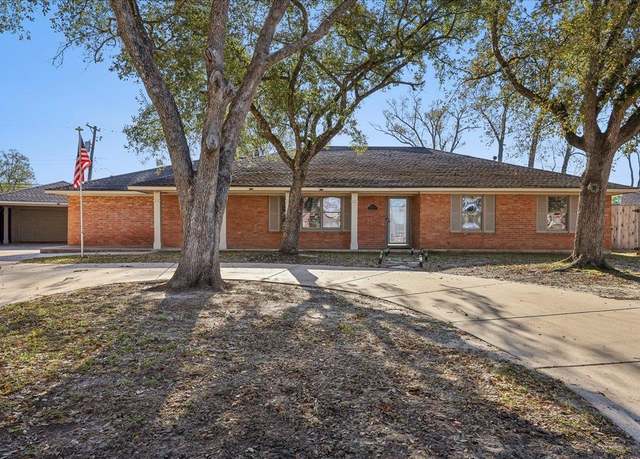 Property at 1410 Infinity Ln, Beaumont, TX 77706, 4 beds, 3.5 baths