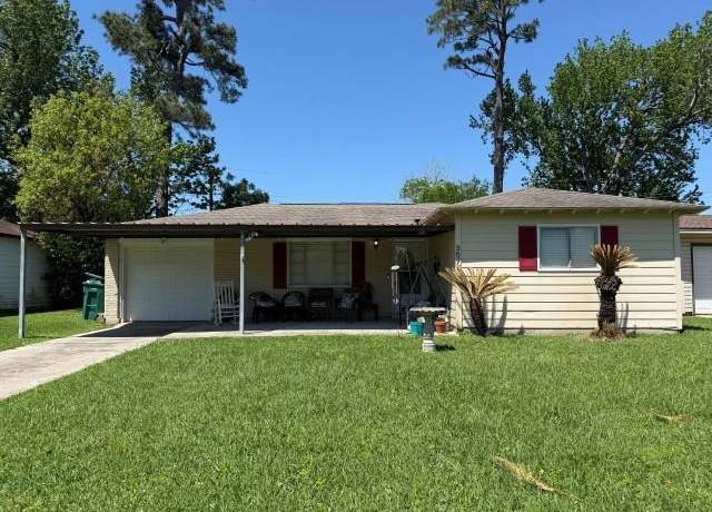 Property at 3636 Kenwood, Orange, TX 77630, 3 beds, 1 bath