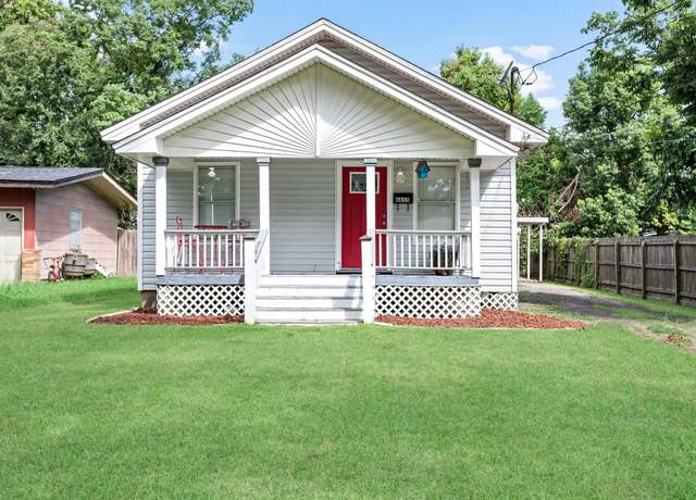 Property at 6655 Hansen Blvd, Groves, TX 77619, 2 beds, 1 bath