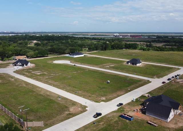 Property at 1432 Matthew Ave, Port Neches, TX 77651