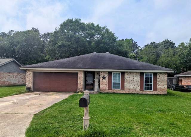 Property at 303 Locust Ave, Bridge City, TX 77611, 3 beds, 2 baths