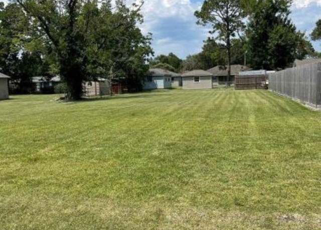 Property at 1211 S 14th, Nederland, TX 77627
