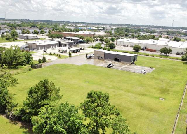 Property at 6190 Muela Creek Dr, Beaumont, TX 77706