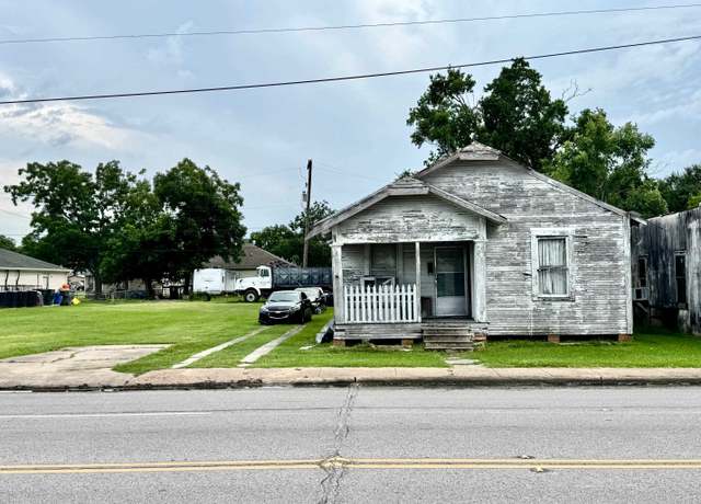 Property at 2736 Gulfway Dr, Port Arthur, TX 77640
