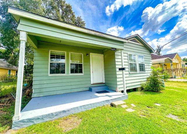 Property at 5070 Wilshire Dr, Beaumont, TX 77703, 2 beds, 1 bath
