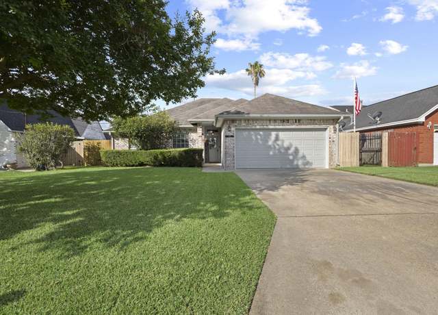 Property at 308 Shannon Ln, Nederland, TX 77627, 3 beds, 2 baths