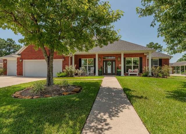 Property at 3770 Champions Dr, Beaumont, TX 77707, 4 beds, 2.5 baths
