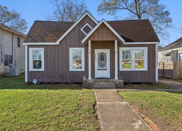 Property at 2395 North St, Beaumont, TX 77702, 3 beds, 1 bath