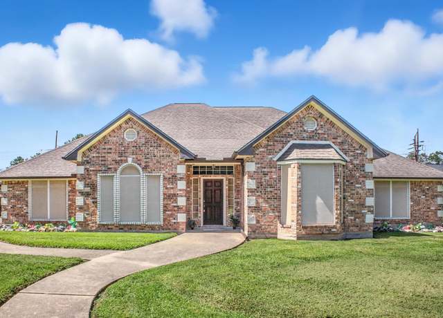 Property at 2706 Chasse Ridge Dr, Orange, TX 77630, 4 beds, 2 baths