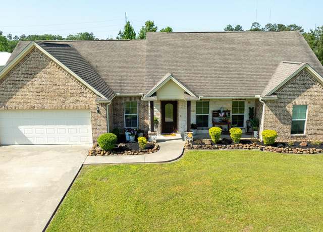 Property at 2329 Battlin Bear Dr, Orange, TX 77632, 3 beds, 2.5 baths