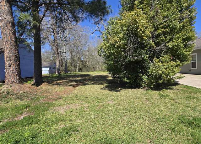 Property at 758 Campus St, Beaumont, TX 77705