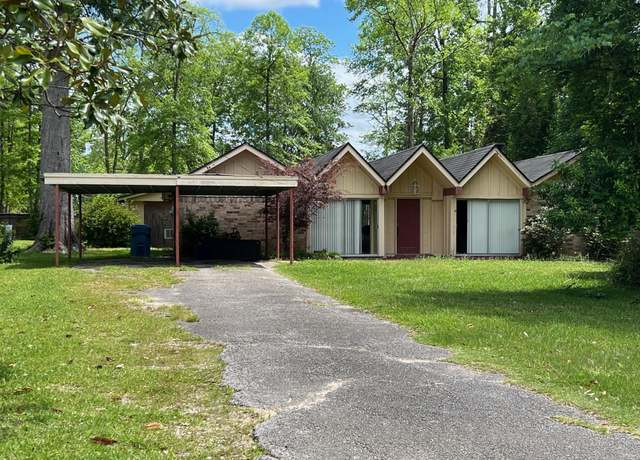 Property at 106 Cypress Bnd, Village Mills, TX 77663, 3 beds, 2 baths