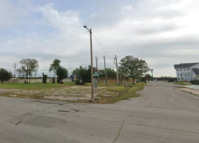 Property at 1000 Procter St, Port Arthur, TX 77640