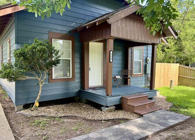 Property at 316 Pine St, Port Neches, TX 77651, 2 beds, 1 bath