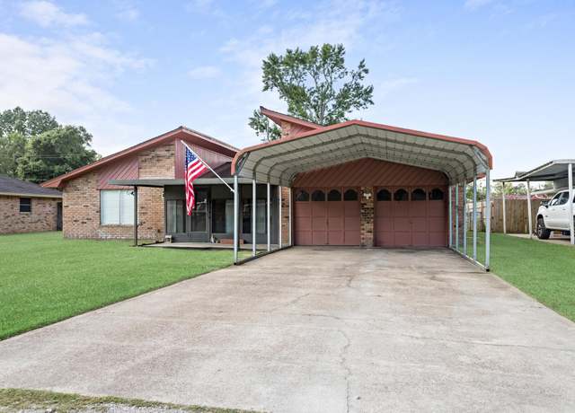 Property at 15 Finwick Dr, Orange, TX 77632, 3 beds, 2 baths