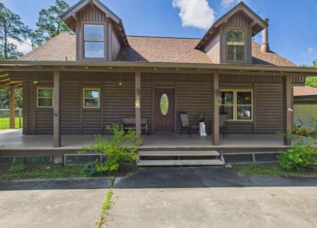Property at 135 Woodlawn Dr, Sour Lake, TX 77659, 2 beds, 2 baths