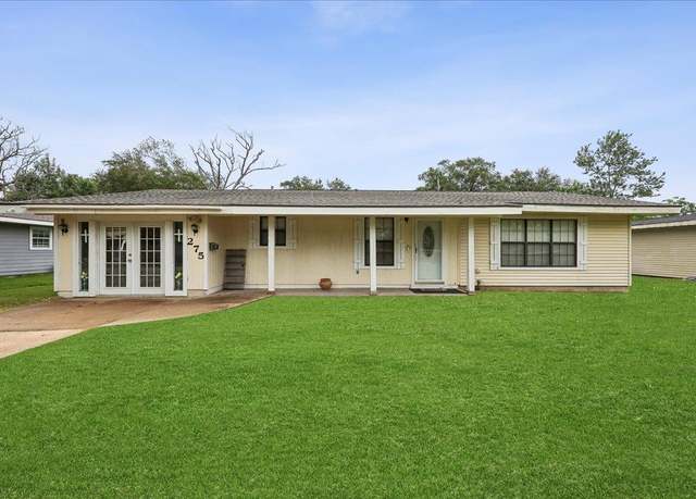 Property at 275 E Clover Ln, Bridge City, TX 77611, 2 beds, 2 baths