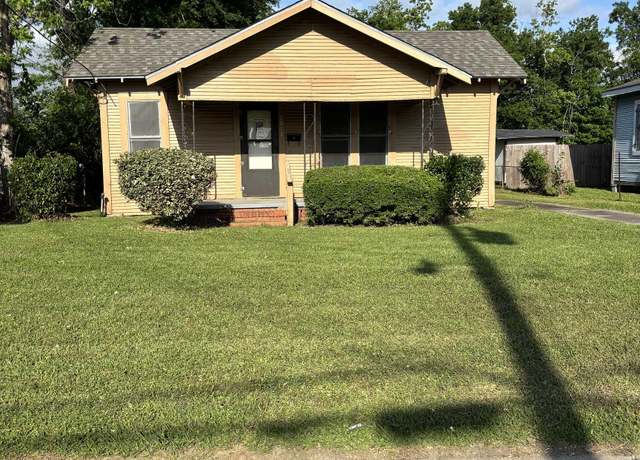 Property at 2870 San Antonio St, Beaumont, TX 77701, 2 beds, 1 bath