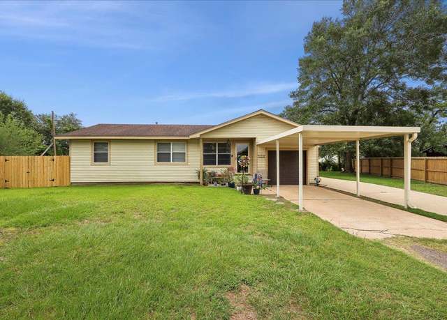 Property at 595 Blanton Pl, Beaumont, TX 77707, 3 beds, 1 bath