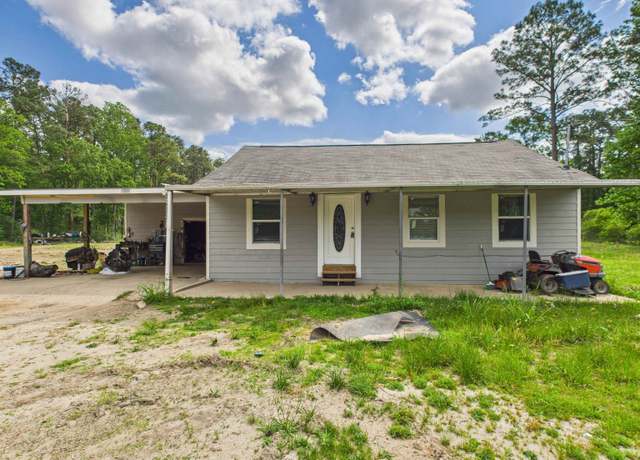Property at 1325 S Main St, Vidor, TX 77662, 5 beds, 2 baths