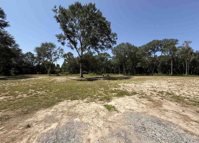 Property at 8134 E Kestrel Rd, Orange, TX 77632