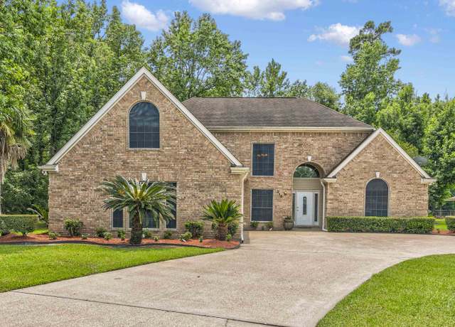 Property at 210 Loch Lomond Rd, Bridge City, TX 77611, 3 beds, 2.5 baths