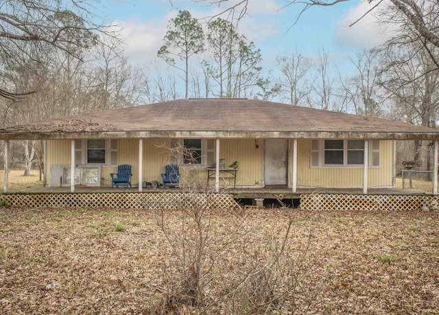 Property at 7192 Lazy Ln, Orange, TX 77632, 3 beds, 1 bath
