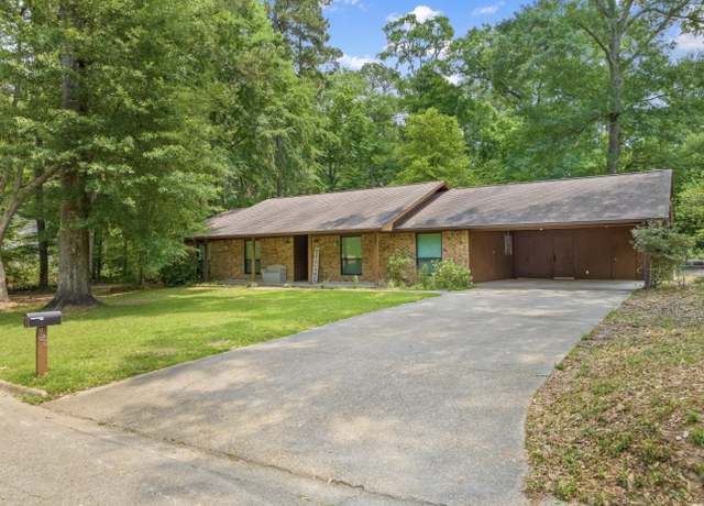 Property at 920 Richardson Dr, Jasper, TX 75951, 3 beds, 2 baths