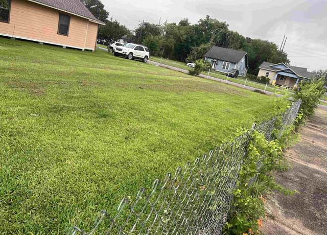 Property at 1348 Dequeen Blvd, Port Arthur, TX 77640