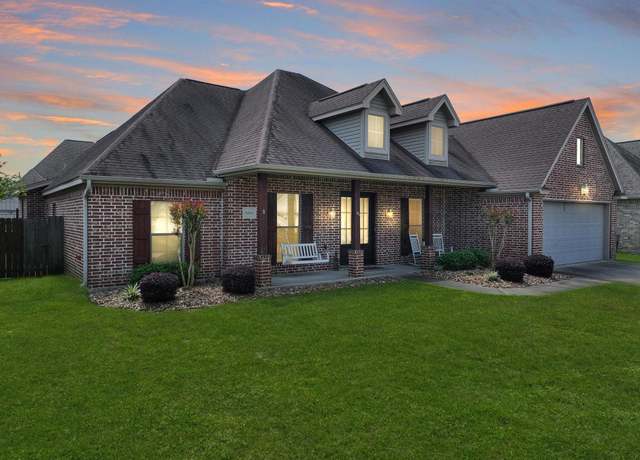 Property at 8345 Glen Rose Cir, Beaumont, TX 77713, 4 beds, 2 baths