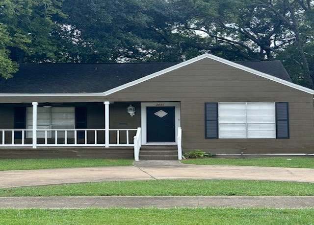 Property at 2661 Harrison Ave, Beaumont, TX 77702, 3 beds, 1 bath