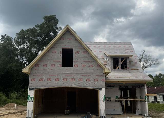 Property at 7736 Tram Rd, Beaumont, TX 77713, 3 beds, 2.5 baths