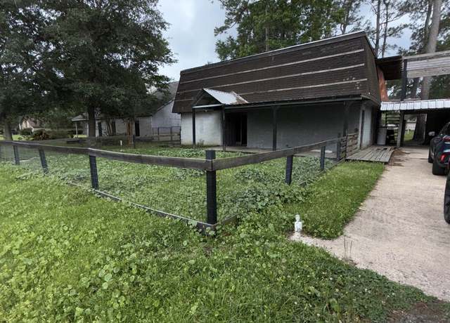 Property at 185 El Pinto Dr, Lumberton, TX 77657, 3 beds, 2 baths