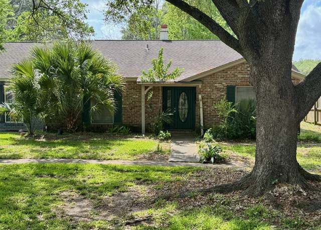 Property at 350 Georgetown St, Beaumont, TX 77707, 3 beds, 2 baths