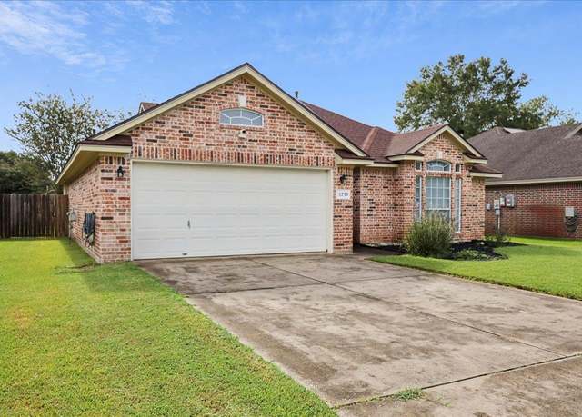 Property at 5730 Jackie Ln, Beaumont, TX 77713, 3 beds, 2 baths