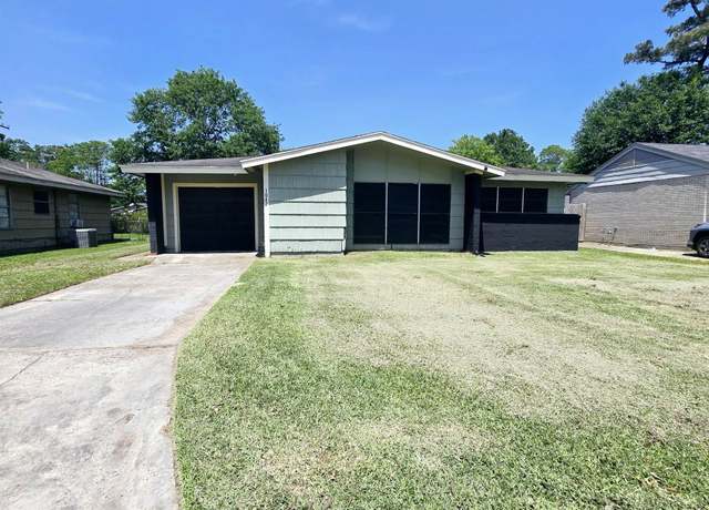 Property at 1842 Robin Ave, Orange, TX 77632, 3 beds, 1 bath