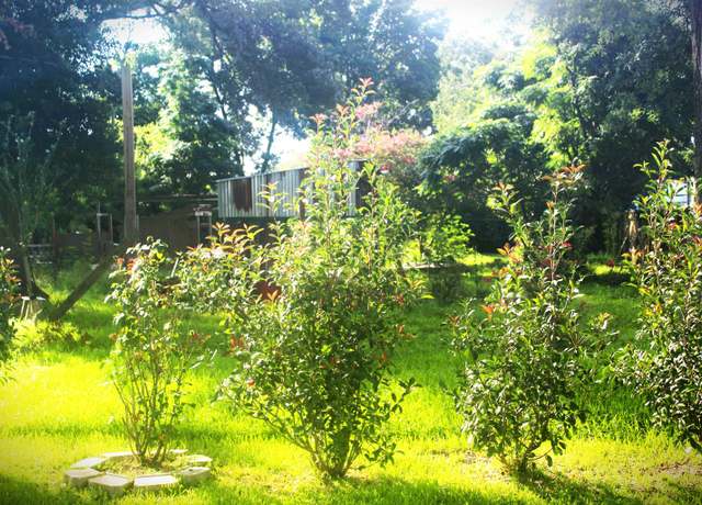 Property at 205 8th Ave, Nederland, TX 77627