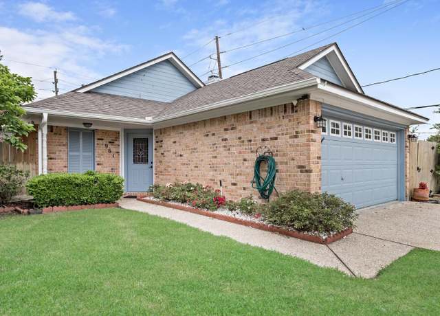 Property at 961 Green Mdw, Beaumont, TX 77706, 3 beds, 2 baths