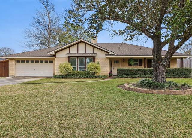 Property at 1370 Sheridan Ln, Beaumont, TX 77706, 3 beds, 2 baths
