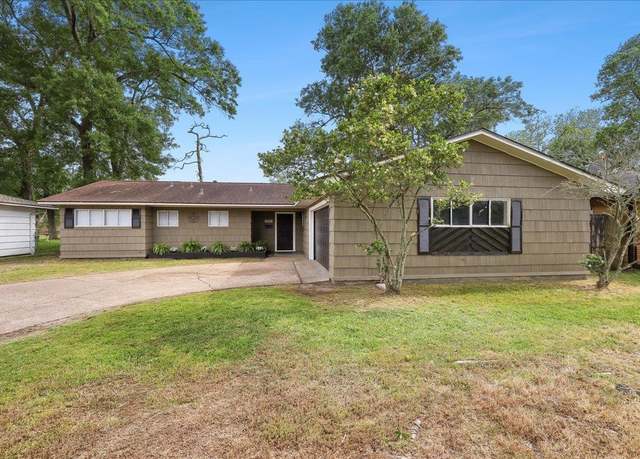Property at 4655 Dellwood Ln, Beaumont, TX 77706, 3 beds, 2 baths