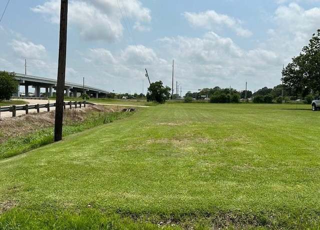 Property at 1001 Van Ave, Port Neches, TX 77651