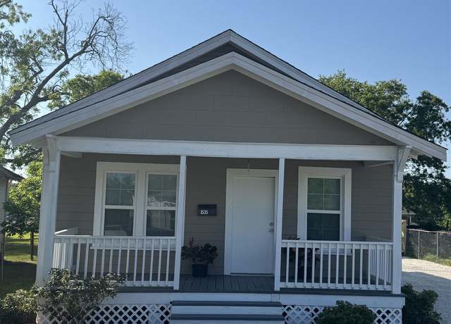 Property at 1535 15th St, Port Arthur, TX 77642, 2 beds, 1 bath