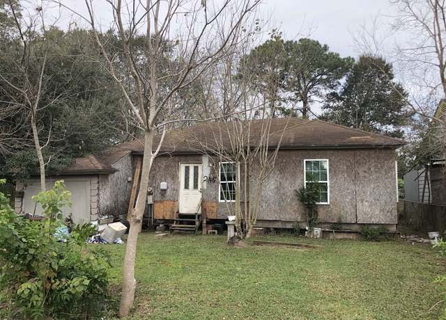Property at 245 E Church St, Beaumont, TX 77705, 2 beds, 1 bath