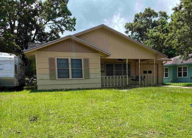 Property at 885 Callaway Dr, Beaumont, TX 77706, 3 beds, 1 bath
