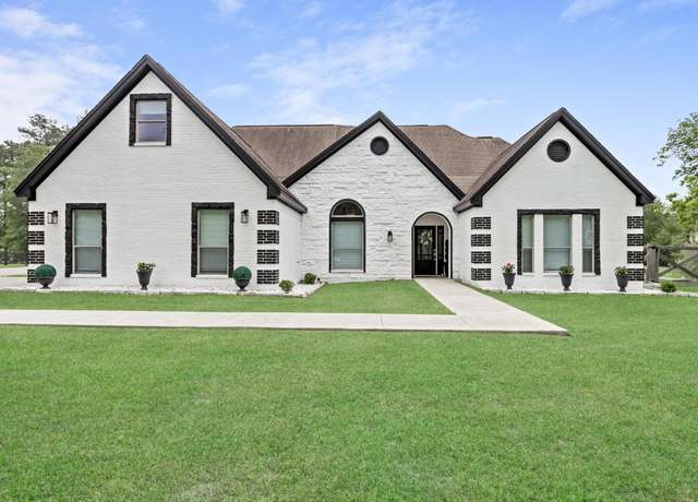 Property at 9010 Terry Ests, Orange, TX 77630, 4 beds, 2 baths